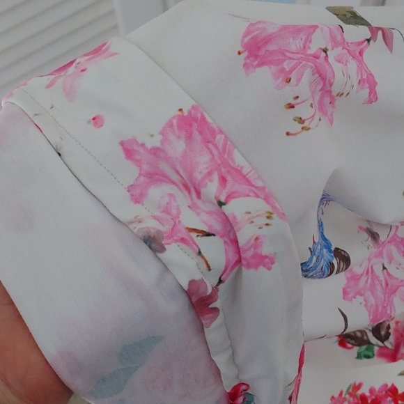 Floral dress with pockets - Picture 5 of 5